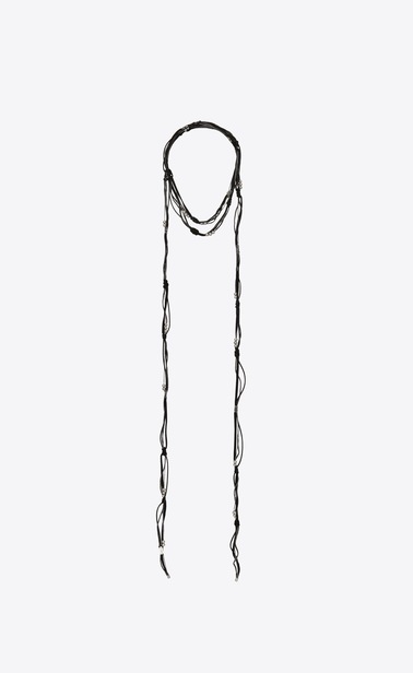 Western-style scarf necklace in metal